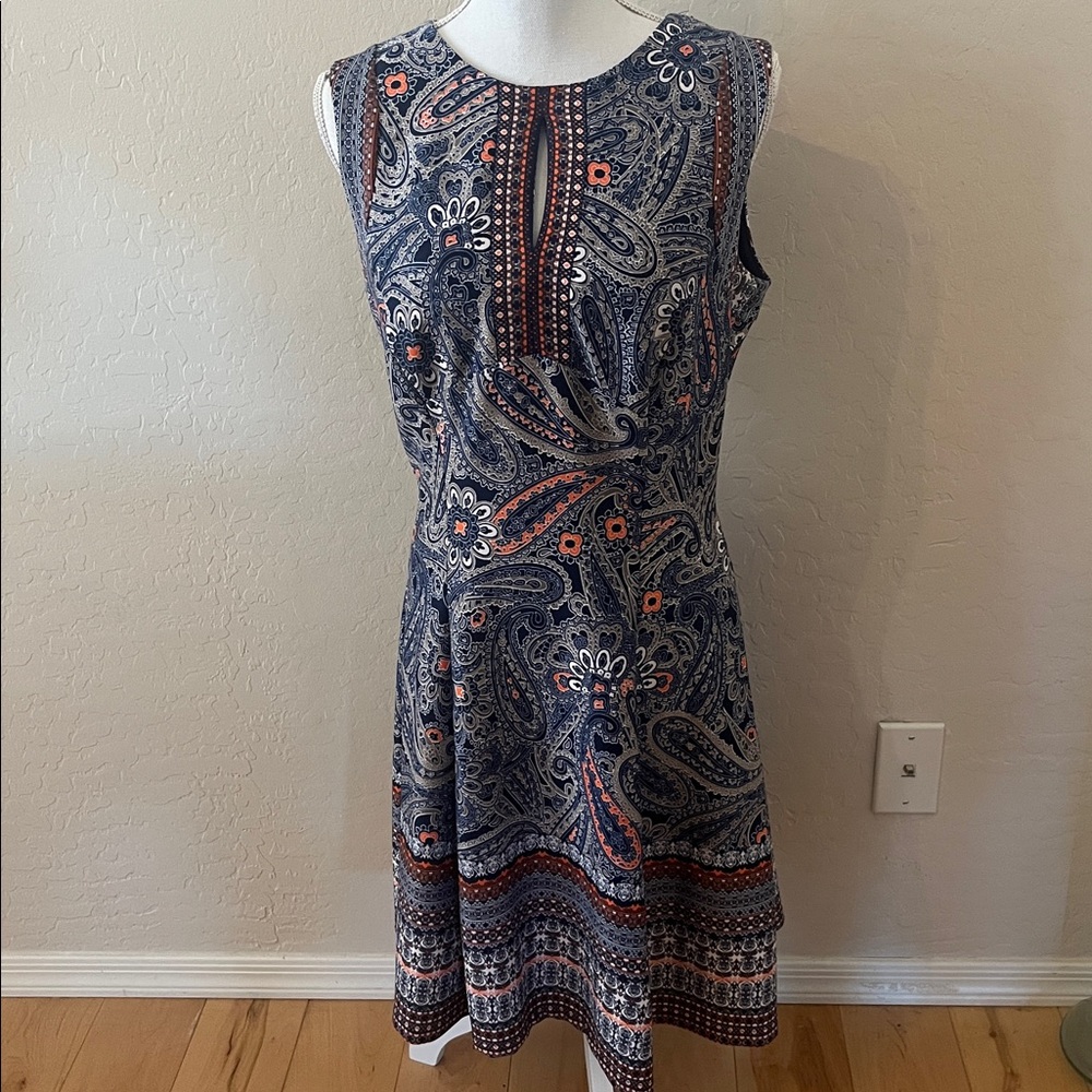 Tiana B. Blue paisley Sleeveless Knee Length Dress